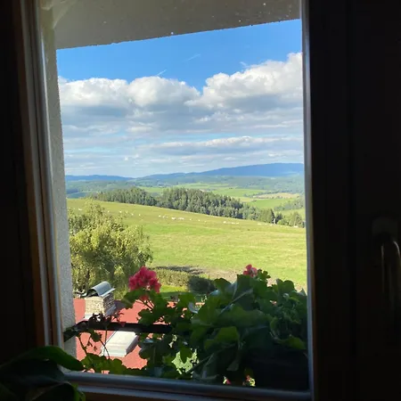 شقة Apartman Horice Na Sumave *