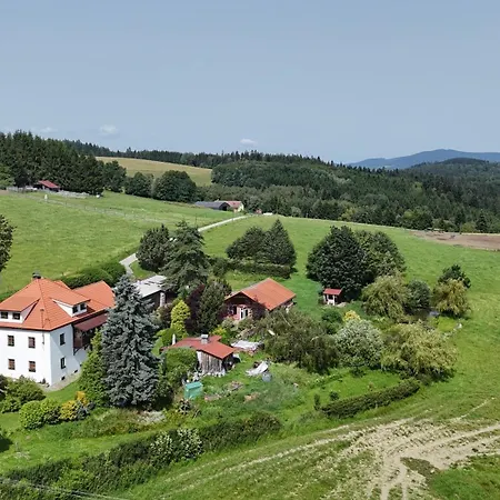 Apartman Horice Na Sumave شقة *